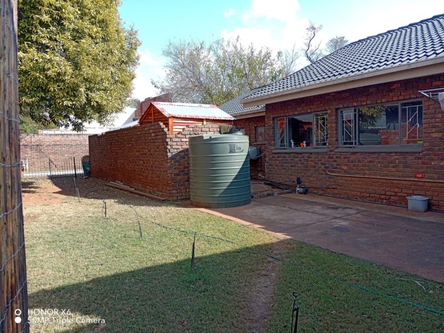 3 Bedroom Property for Sale in Ifafi North West